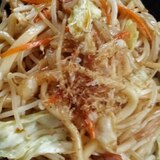 隠し味はしょうゆ☆焼きうどん